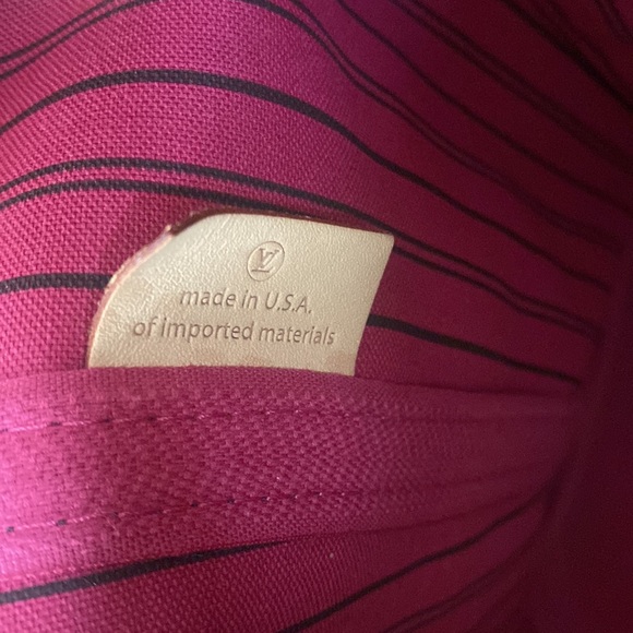 Authentic Louis Vuitton Neverfull MM monogram with pink interior - Picture 13 of 15